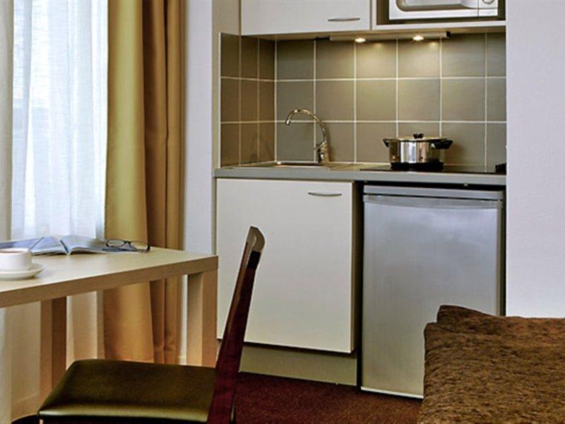 Aparthotel Adagio Access Avignone Esterno foto