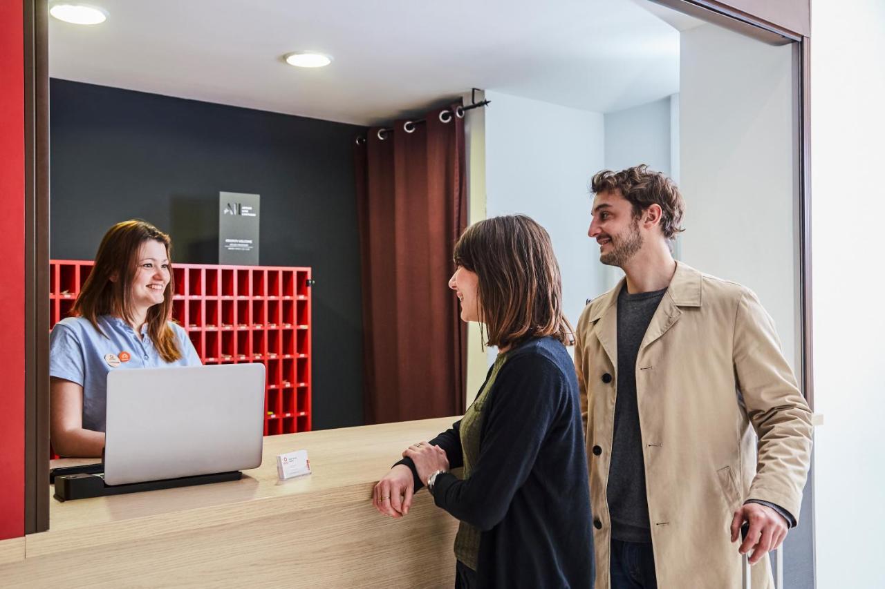 Aparthotel Adagio Access Avignone Esterno foto